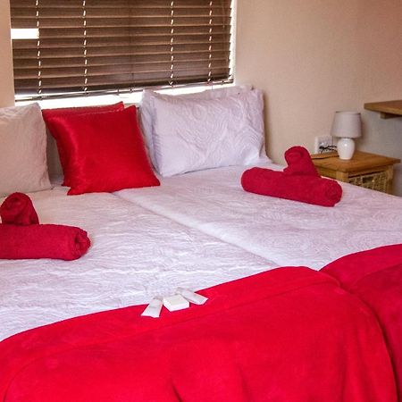 Stay Cleverly Self Catering Apartments Walvis Bay Ngoại thất bức ảnh