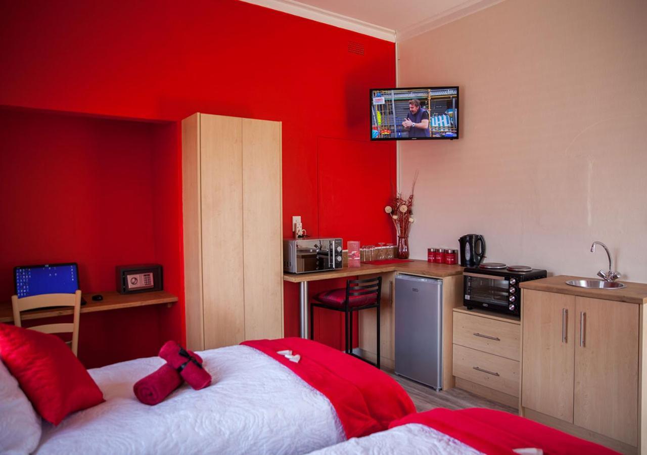 Stay Cleverly Self Catering Apartments Walvis Bay Ngoại thất bức ảnh