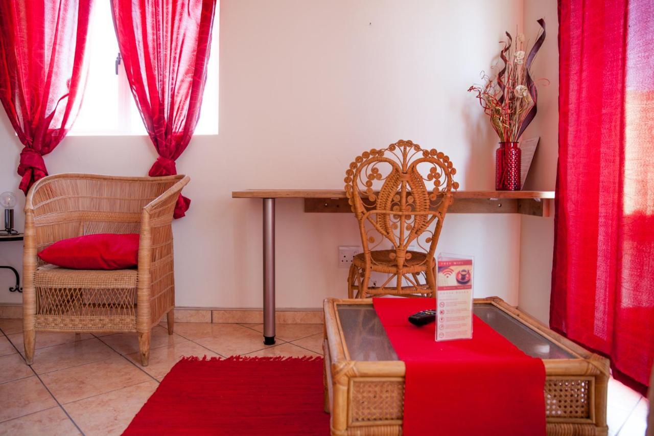 Stay Cleverly Self Catering Apartments Walvis Bay Ngoại thất bức ảnh